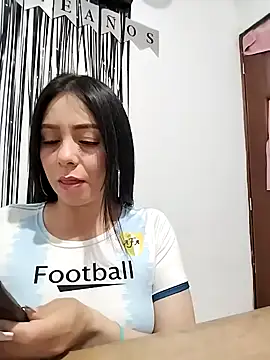 Gatita-fiufiu online show from 05-01-26, 03:33