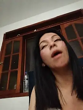 Gatita-fiufiu online show from 07-14-26, 04:17