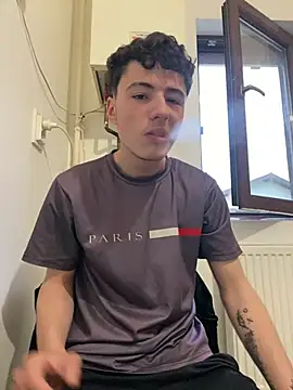 denysio89 online show from 05-10-26, 04:49