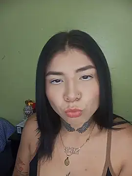 PequenaNena online show from 05-22-26, 07:12