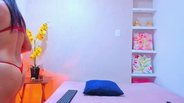 ChloeSmith9 online show from 06-04-26, 07:51