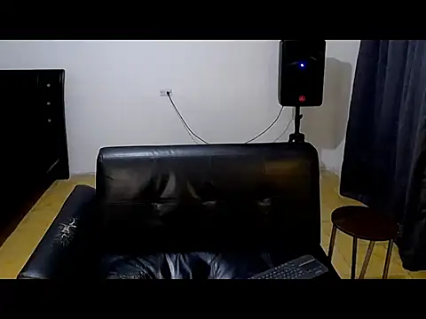 Snapshot of Ian_Arcia chatting on 05-16-26, 12:09 Ian Arcia online show from 05-16-26, 12:09