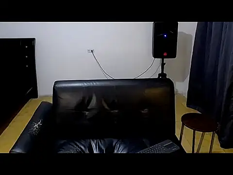 Snapshot of Ian_Arcia chatting on 05-15-26, 11:36 Ian Arcia online show from 05-15-26, 11:36