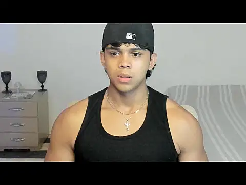 noahprada online show from 05-21-26, 03:59