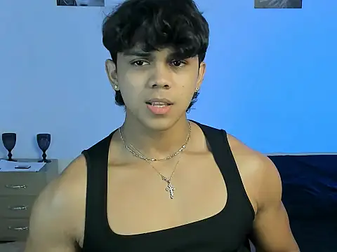 noahprada online show from 06-10-26, 04:35