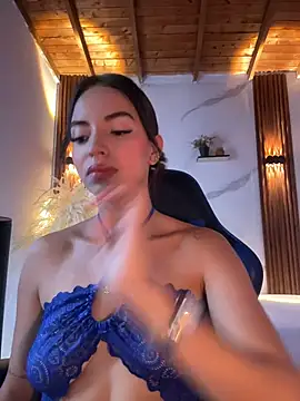 Snapshot of catalina_lafer chatting on 05-28-26, 01:06 catalina lafer online show from 05-28-26, 01:06