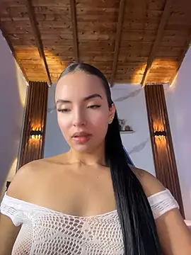 Snapshot of catalina_lafer chatting on 06-16-26, 01:44 catalina lafer online show from 06-16-26, 01:44