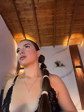 Snapshot of catalina_lafer chatting on 05-21-26, 12:57 catalina lafer online show from 05-21-26, 12:57
