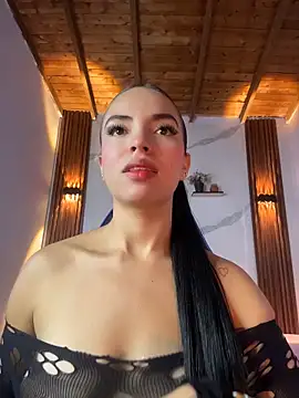 Snapshot of catalina_lafer chatting on 06-18-26, 01:49 catalina lafer online show from 06-18-26, 01:49