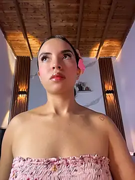 Snapshot of catalina_lafer chatting on 06-14-26, 01:45 catalina lafer online show from 06-14-26, 01:45
