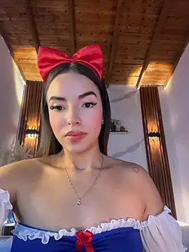 Snapshot of catalina_lafer chatting on 05-30-26, 12:55 catalina lafer online show from 05-30-26, 12:55