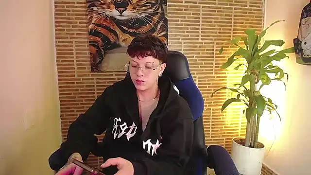 Asher addamss  online show from 07-17-26, 06:10