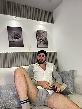 Snapshot of DomBoy_ chatting on 05-16-26, 08:19 DomBoy online show from 05-16-26, 08:19