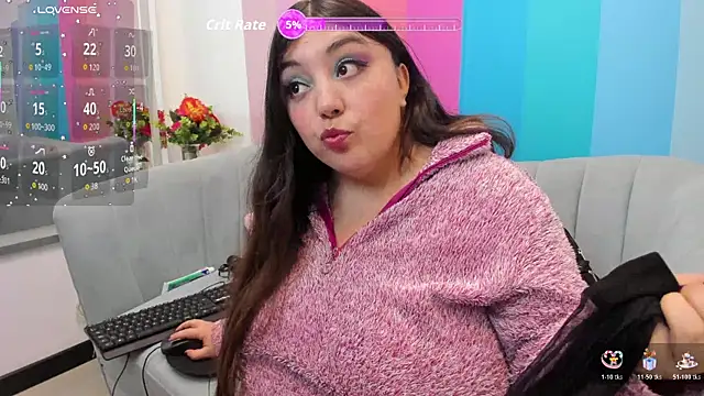 Snapshot of RoxanneDiaz chatting on 06-10-26, 12:01 RoxanneDiaz online show from 06-10-26, 12:01