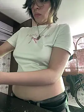 Snapshot of BabySixxxx chatting on 05-14-26, 07:00 BabySixxxx online show from 05-14-26, 07:00