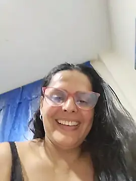 Snapshot of Bella_Morena27 chatting on 05-05-26, 03:42 Bella Morena27 online show from 05-05-26, 03:42
