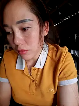 linhkun1 online show from 05-05-26, 07:22