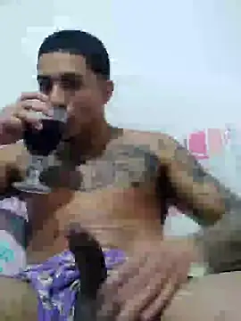 Snapshot of gui_carioca7 chatting on 07-10-26, 02:33 gui carioca7 online show from 07-10-26, 02:33