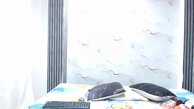Liaa cams online show from 05-30-26, 02:40