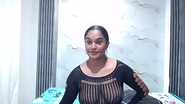 Liaa cams online show from 06-05-26, 03:11