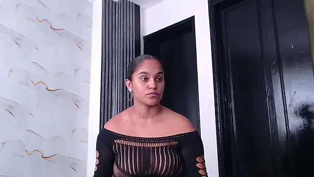Liaa cams online show from 06-14-26, 08:21