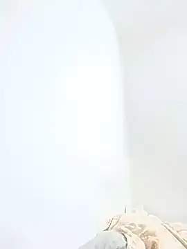 Snapshot of lucyparker_28 chatting on 05-19-26, 03:13 lucyparker 28 online show from 05-19-26, 03:13