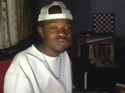 Snapshot of SowetoR500 chatting on 05-23-26, 10:09 SowetoR500 online show from 05-23-26, 10:09