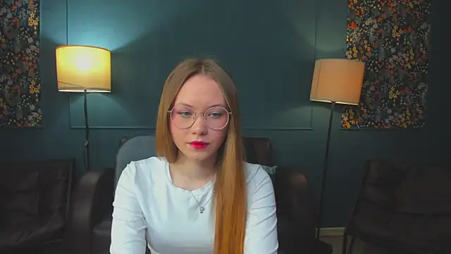 Snapshot of FloraLarsson chatting on 05-17-26, 10:04 FloraLarsson online show from 05-17-26, 10:04