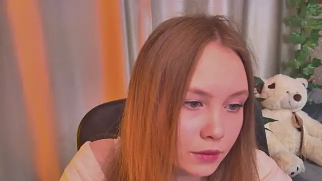Snapshot of FloraLarsson chatting on 06-07-26, 10:20 FloraLarsson online show from 06-07-26, 10:20
