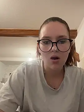 CuteBeaX online show from 05-31-26, 08:09