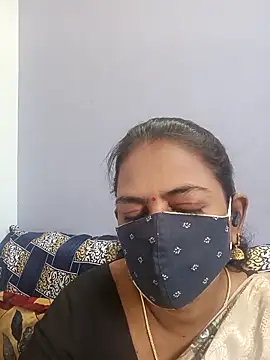 Snapshot of cathrine92 chatting on 06-05-26, 05:45 cathrine92 online show from 06-05-26, 05:45