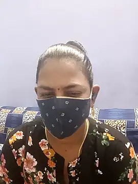 Snapshot of cathrine92 chatting on 06-15-26, 01:44 cathrine92 online show from 06-15-26, 01:44