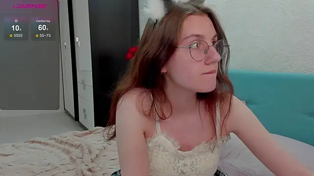 Snapshot of iMagdaLunna chatting on 05-20-26, 03:42 iMagdaLunna online show from 05-20-26, 03:42