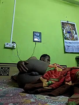 Snapshot of Chocolate_Boy07 chatting on 05-15-26, 05:44 Chocolate Boy07 online show from 05-15-26, 05:44