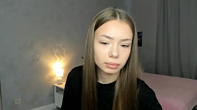 Snapshot of UlrikeStillwell chatting on 05-01-26, 04:28 UlrikeStillwell online show from 05-01-26, 04:28