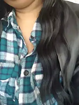 Snapshot of Maddy_k chatting on 05-14-26, 11:51 Maddy k online show from 05-14-26, 11:51