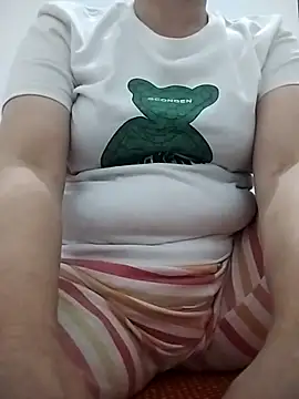 Maiaxoxo79 online show from 05-03-26, 07:50