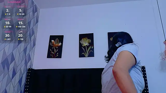 NaughtyyMommyyy online show from 05-23-26, 12:59