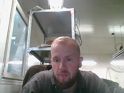 Snapshot of bardiauto chatting on 07-29-26, 04:12 bardiauto online show from 07-29-26, 04:12