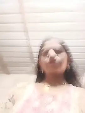 Snapshot of Khushi_lodha chatting on 06-05-26, 12:04 Khushi lodha online show from 06-05-26, 12:04