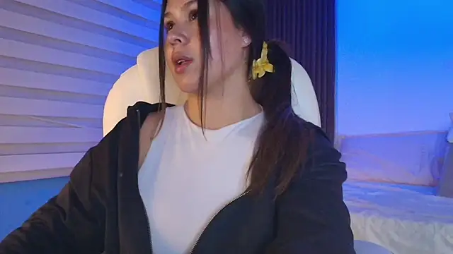 Snapshot of Mili_Cat chatting on 05-29-26, 11:16 Mili Cat online show from 05-29-26, 11:16