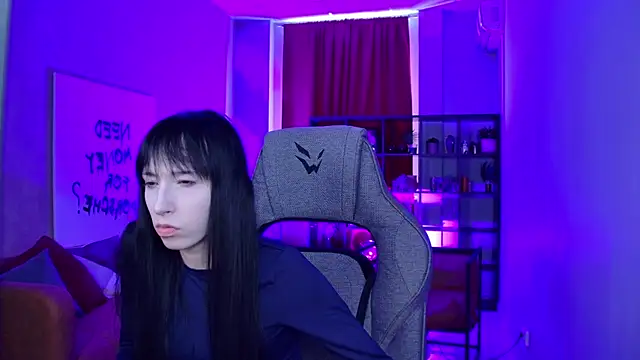 SeraphineSparda online show from 06-19-26, 11:49