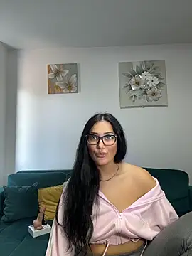 Snapshot of AnyEvyy chatting on 06-03-26, 05:19 AnyEvyy online show from 06-03-26, 05:19
