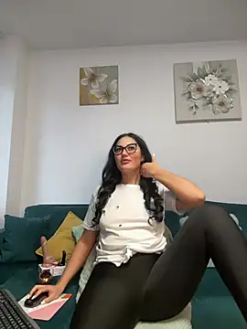 Snapshot of AnyEvyy chatting on 05-20-26, 03:36 AnyEvyy online show from 05-20-26, 03:36