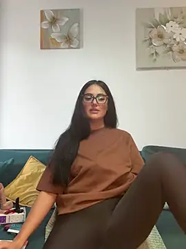 Snapshot of AnyEvyy chatting on 05-14-26, 05:37 AnyEvyy online show from 05-14-26, 05:37