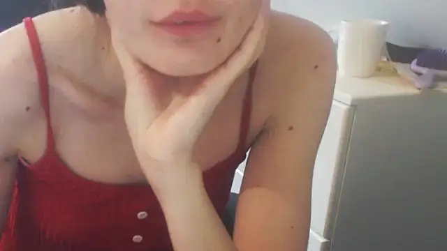 Snapshot of juili_juili chatting on 04-30-26, 05:47 juili juili online show from 04-30-26, 05:47