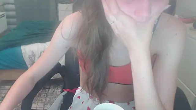 Snapshot of juili_juili chatting on 05-18-26, 08:35 juili juili online show from 05-18-26, 08:35
