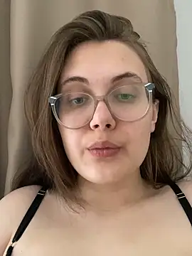 Snapshot of ecpochmak chatting on 05-15-26, 11:19 ecpochmak online show from 05-15-26, 11:19