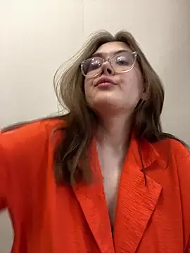 Snapshot of ecpochmak chatting on 05-25-26, 04:49 ecpochmak online show from 05-25-26, 04:49