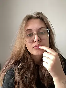 Snapshot of ecpochmak chatting on 05-20-26, 10:12 ecpochmak online show from 05-20-26, 10:12